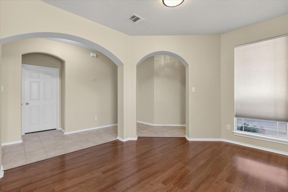 107 Buck Shot Ct Property Photo 7