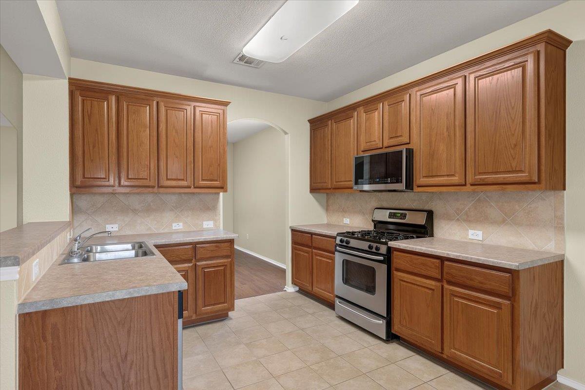 107 Buck Shot Ct Property Photo 9