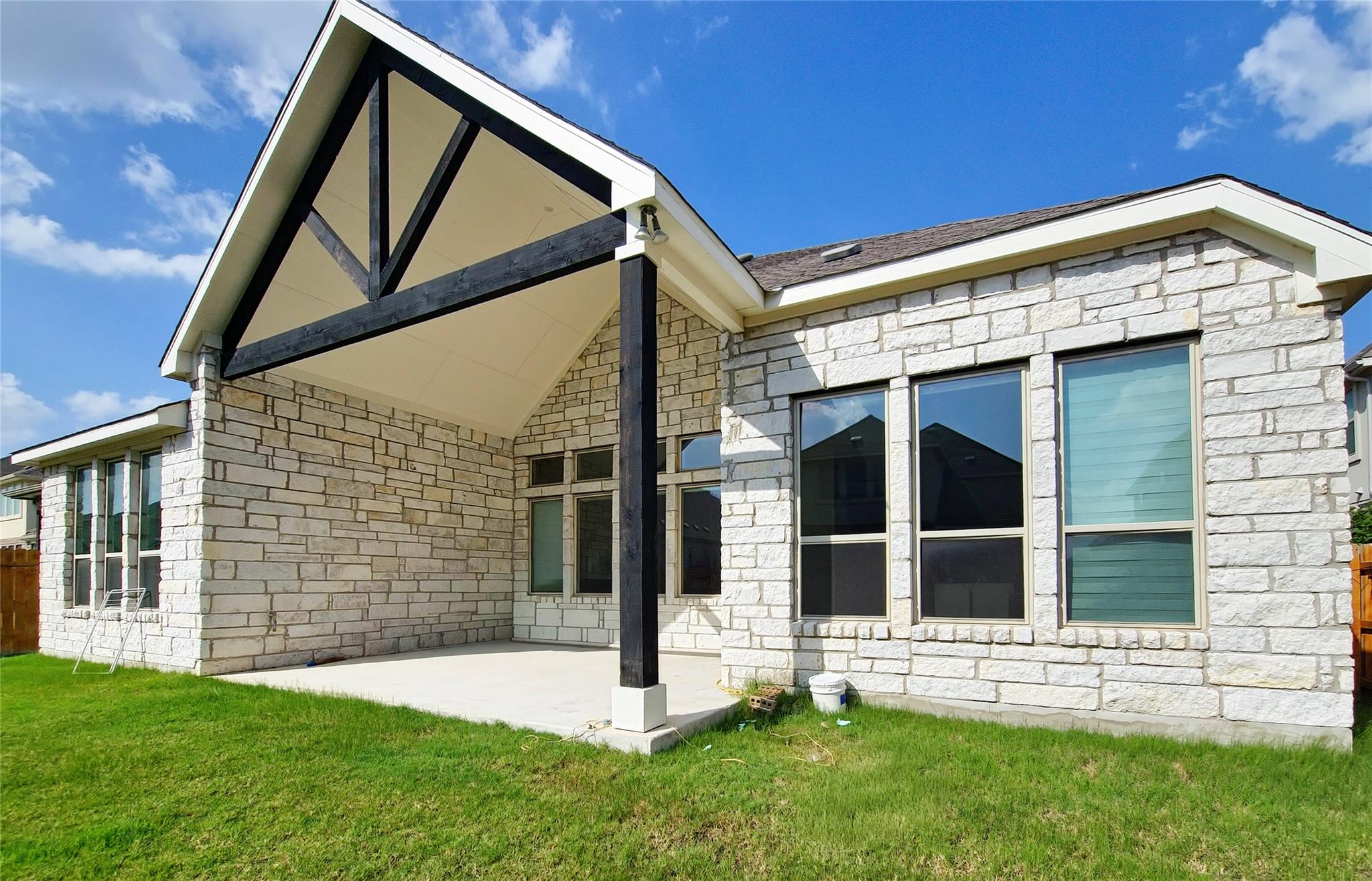 813 Sunny Ridge Dr Property Photo 32