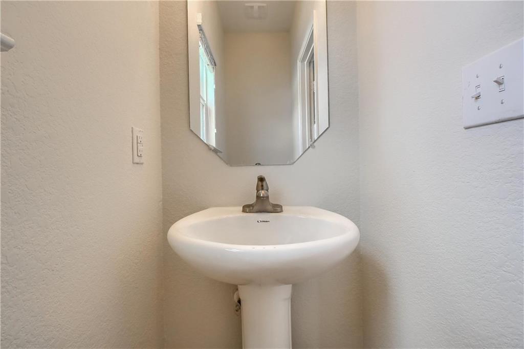 2014 Barker House Cv Property Photo 26