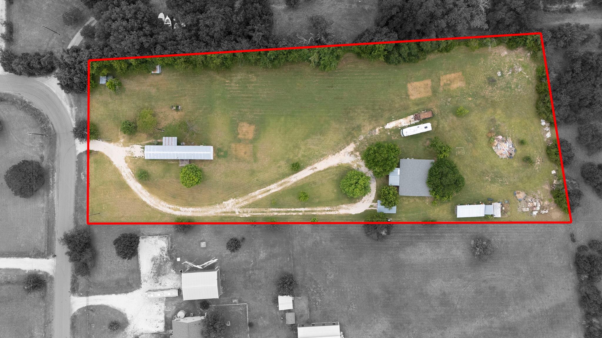 706 Phillip Ln Property Photo 1