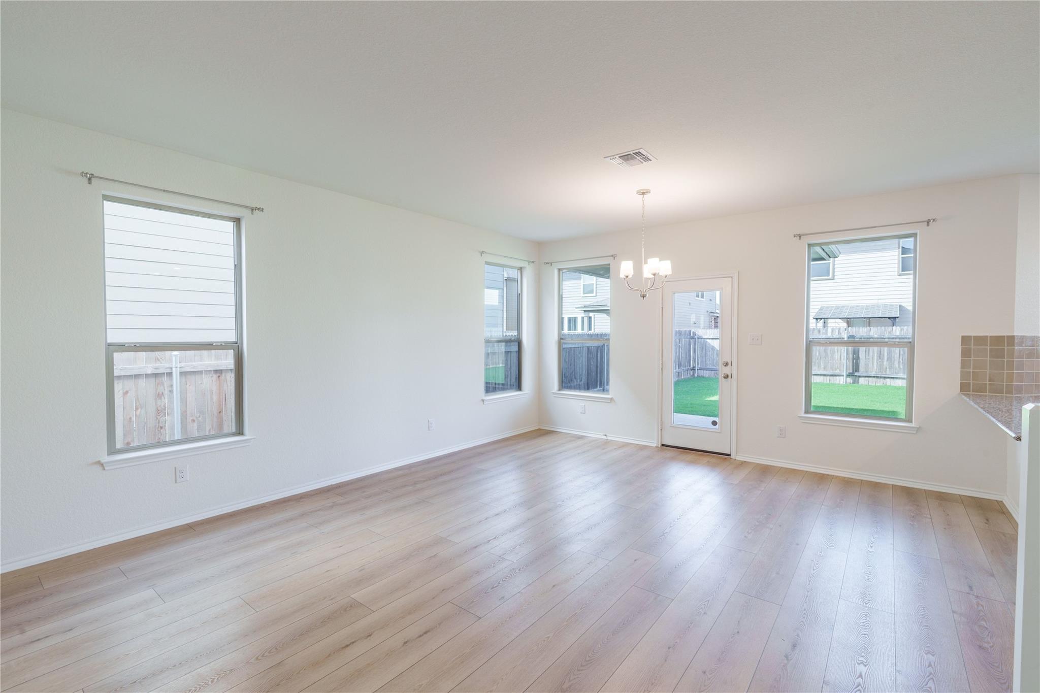 13212 Dolley Madison St Property Photo 10