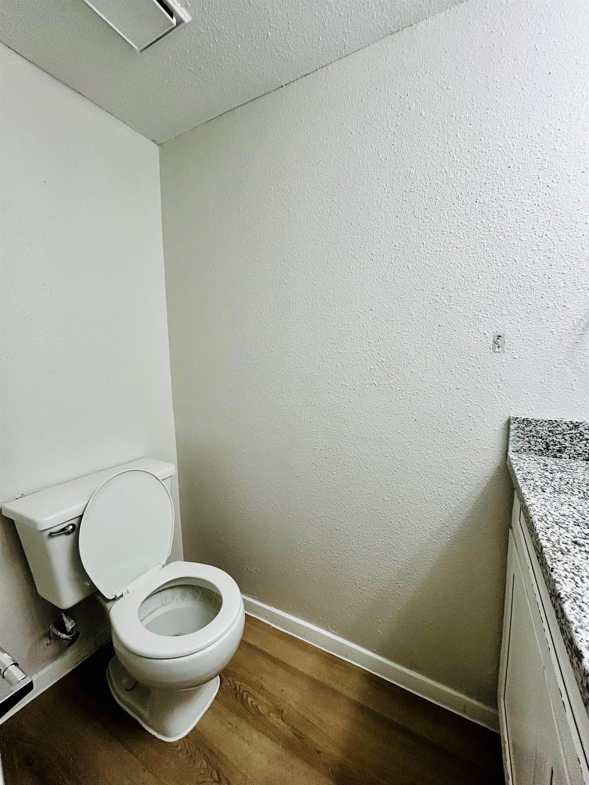 1818 River Crossing Cir #c Property Photo 6
