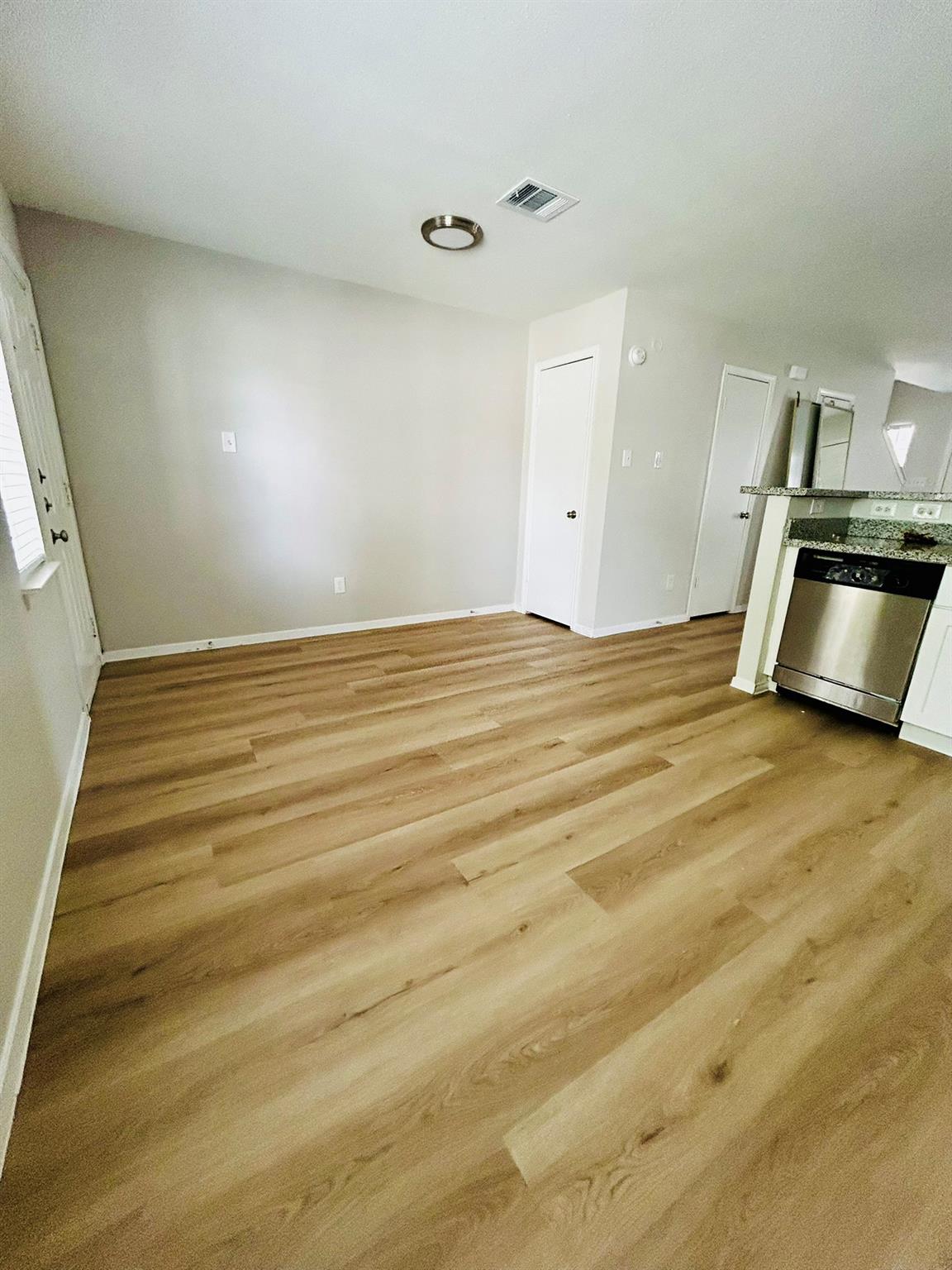 1818 River Crossing Cir #c Property Photo 9