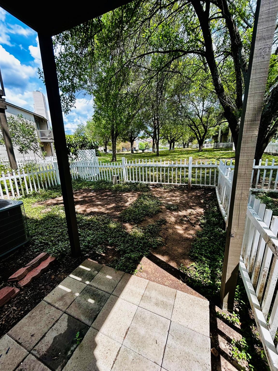 1818 River Crossing Cir #c Property Photo 12