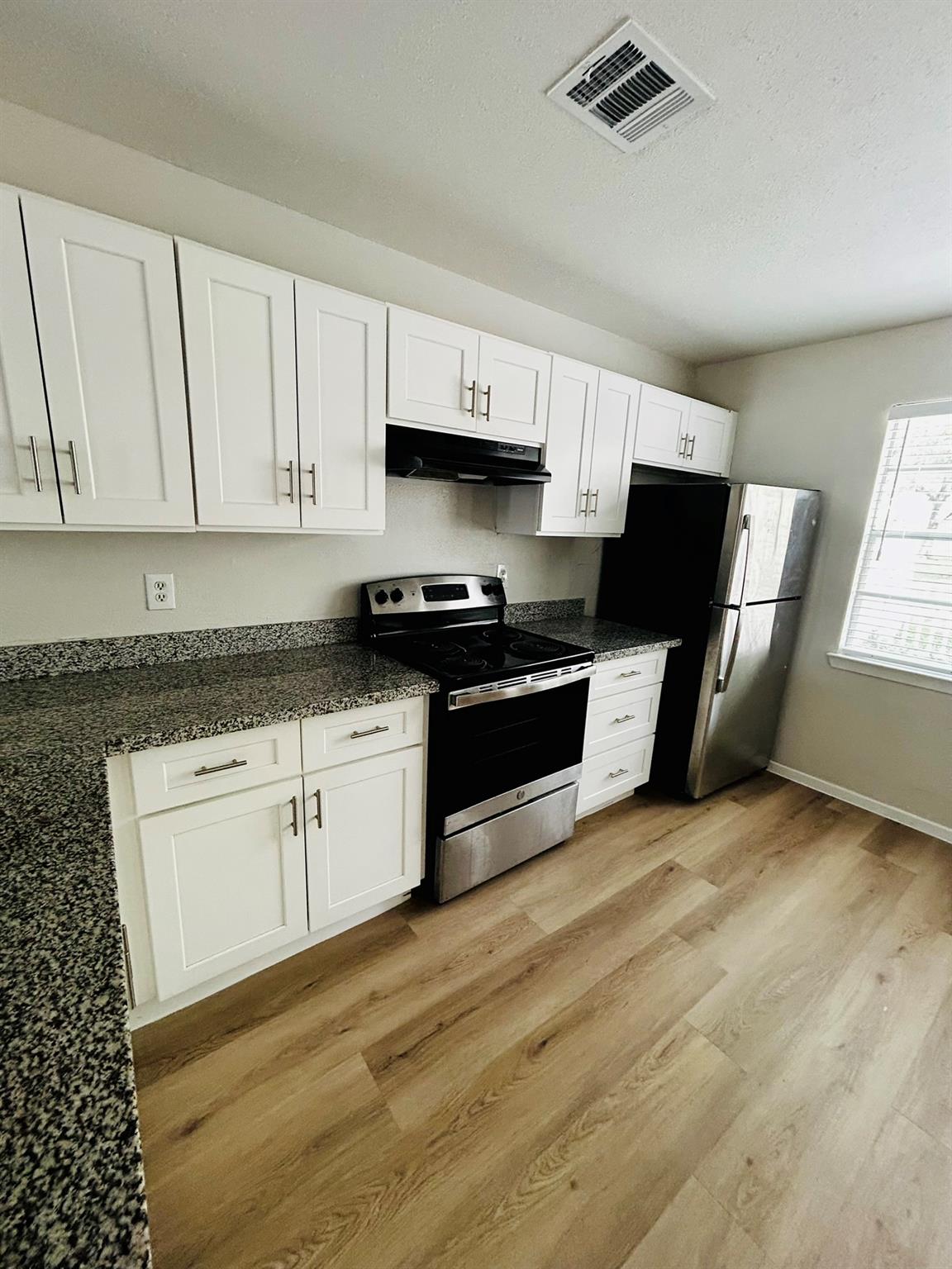 1818 River Crossing Cir #c Property Photo 13