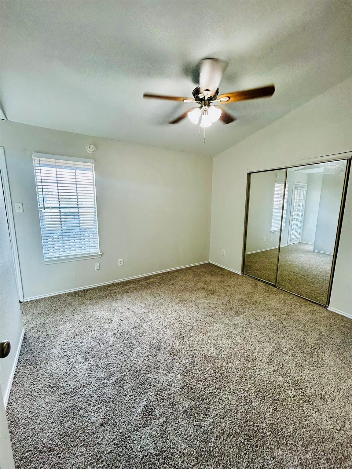 1818 River Crossing Cir #c Property Photo 14