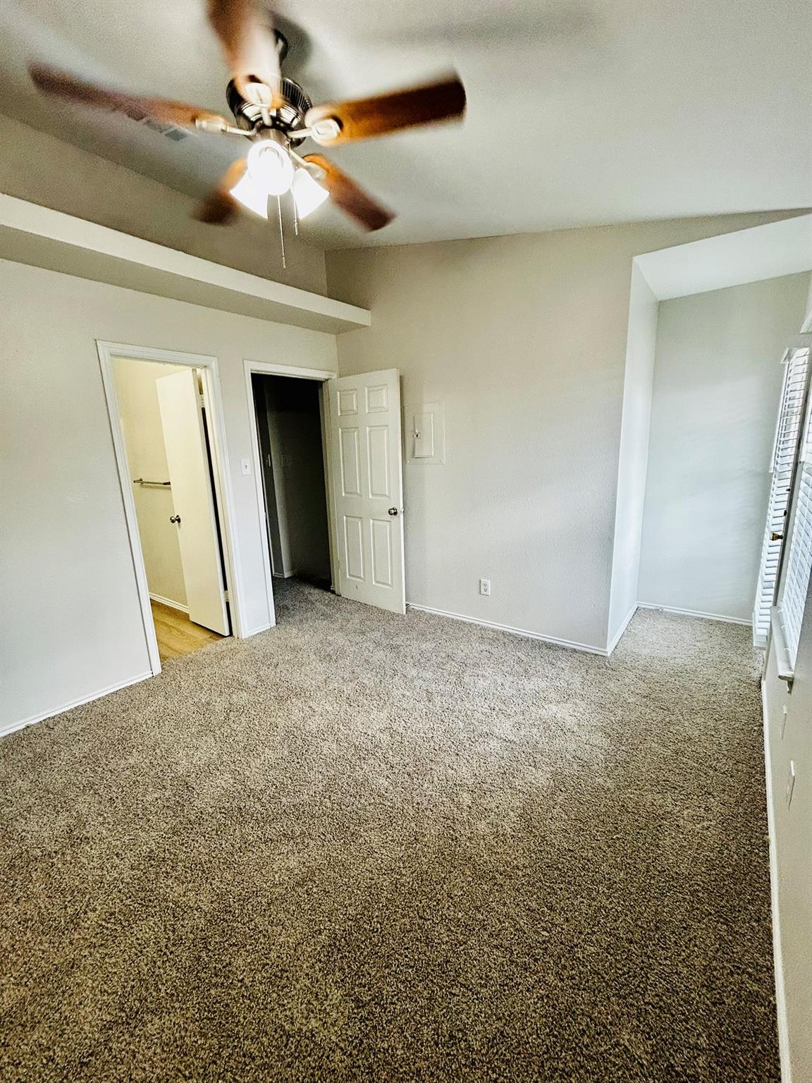 1818 River Crossing Cir #c Property Photo 15