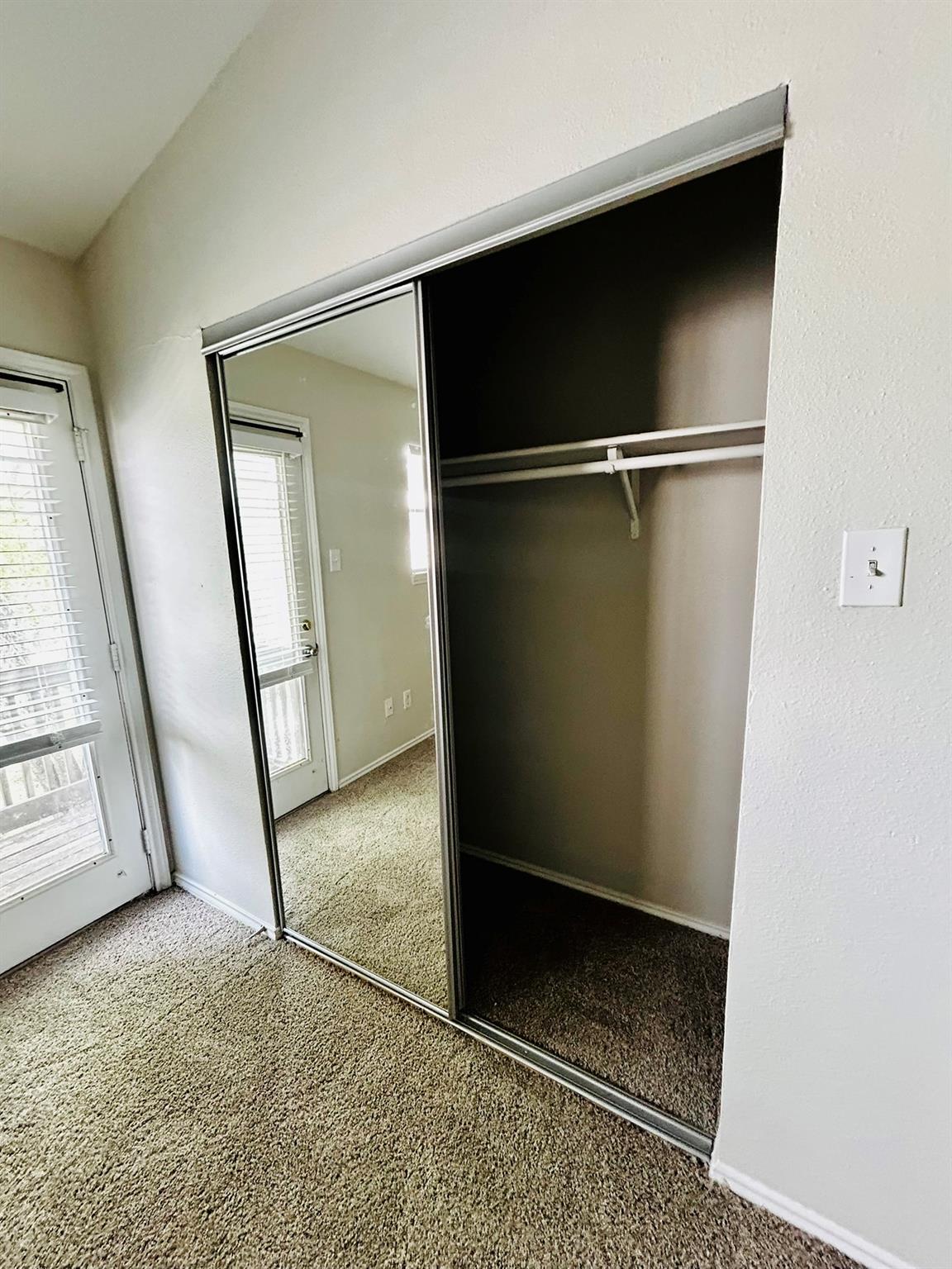 1818 River Crossing Cir #c Property Photo 22