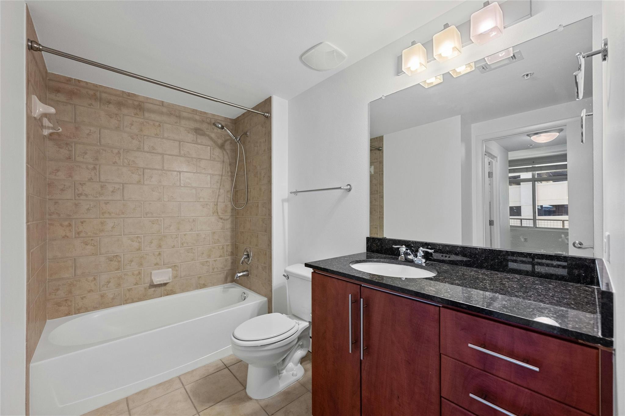54 Rainey St 613 Property Photo 16