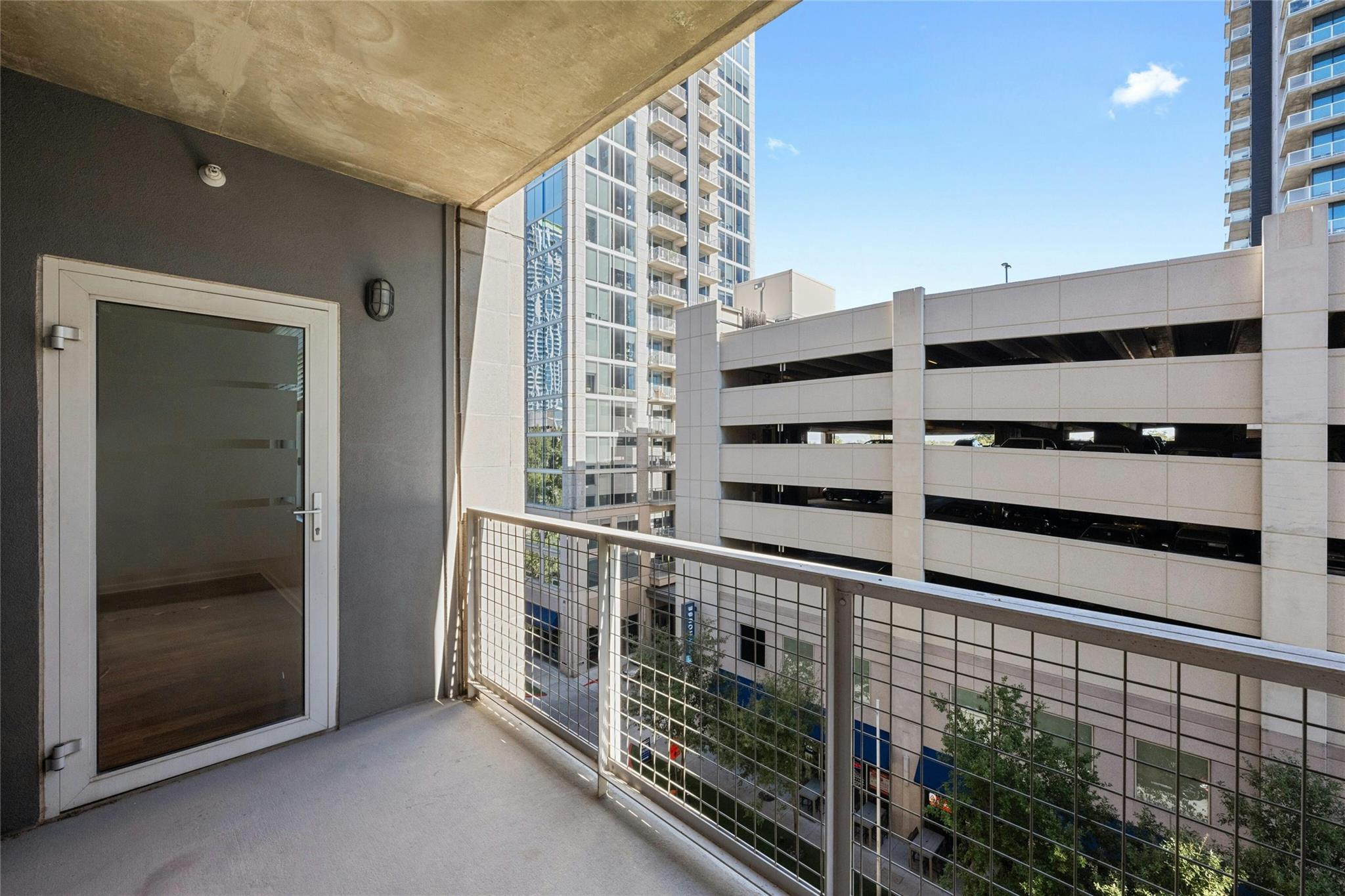 54 Rainey St 613 Property Photo 18