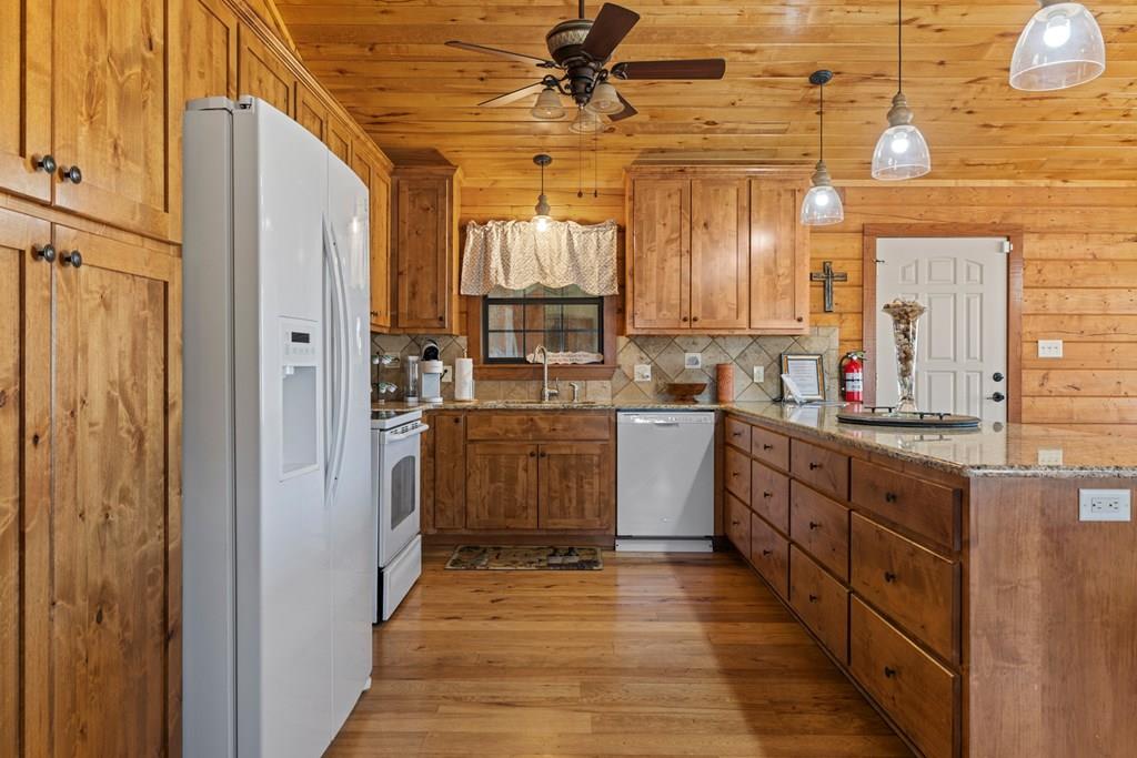394 Ranch Rd 1376 Rd Property Photo 9