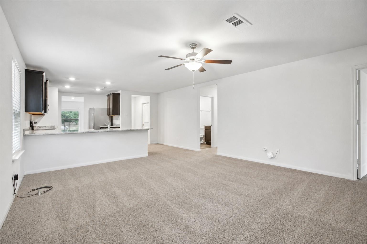 1040 Riverdale Cv Property Photo 11