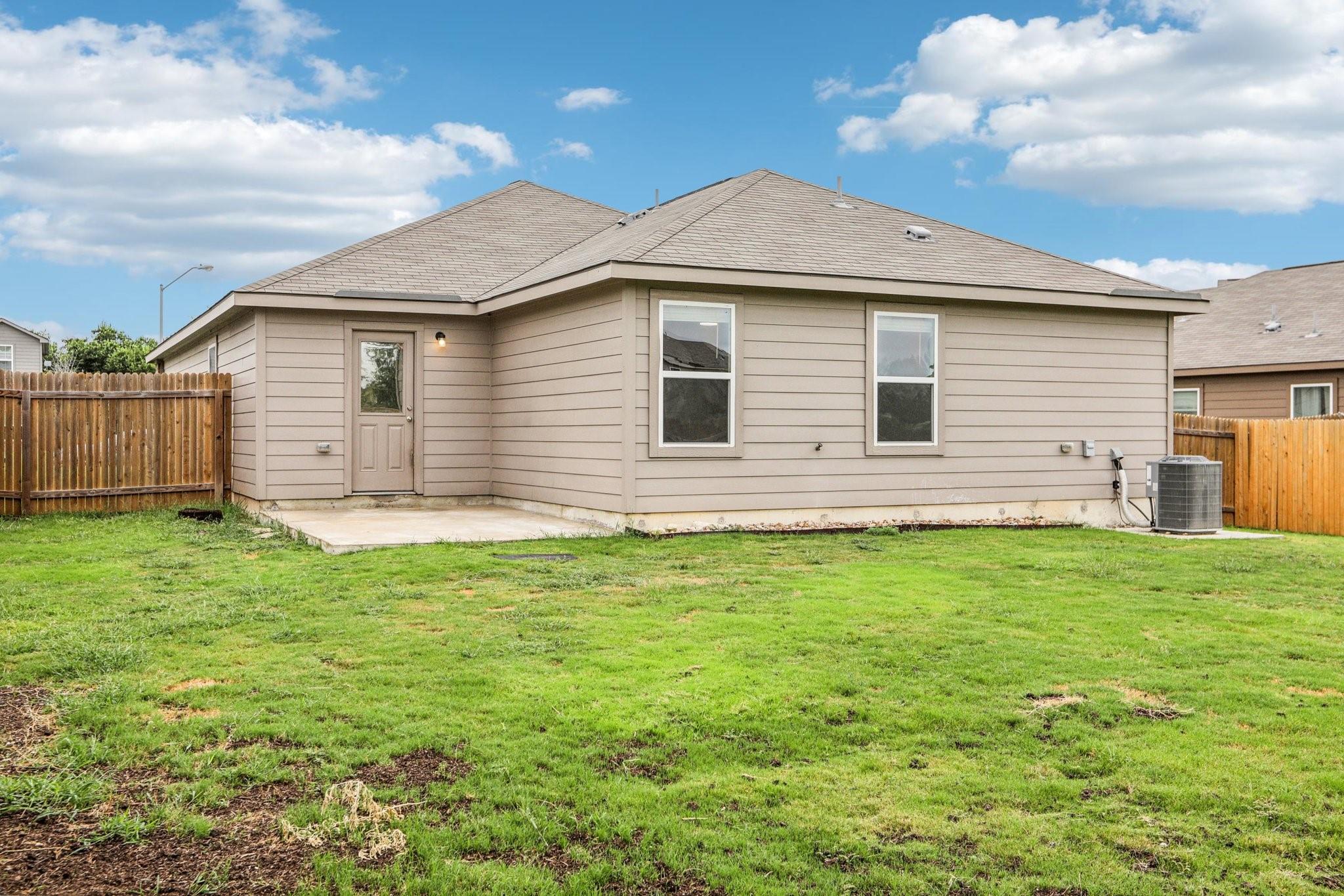 1040 Riverdale Cv Property Photo 33