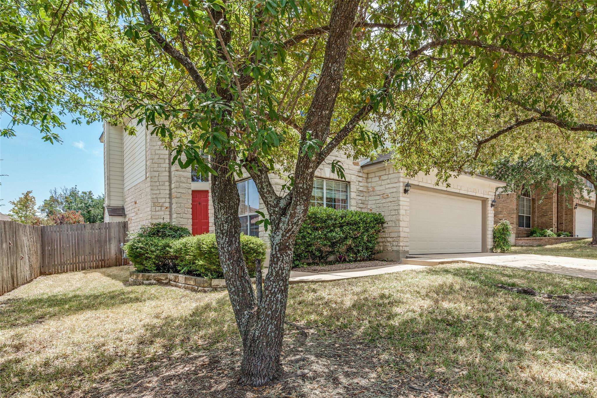 11205 Conchos River Trl Property Photo 3