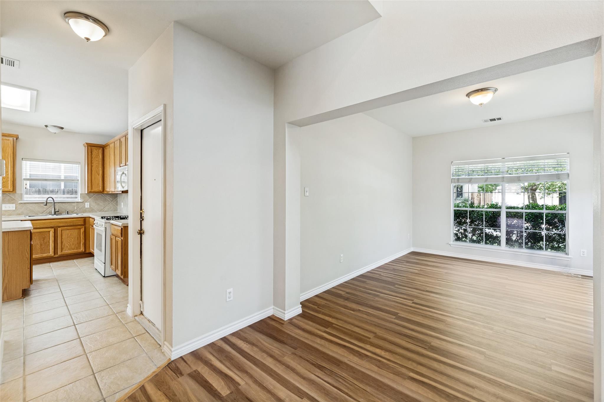 11205 Conchos River Trl Property Photo 9