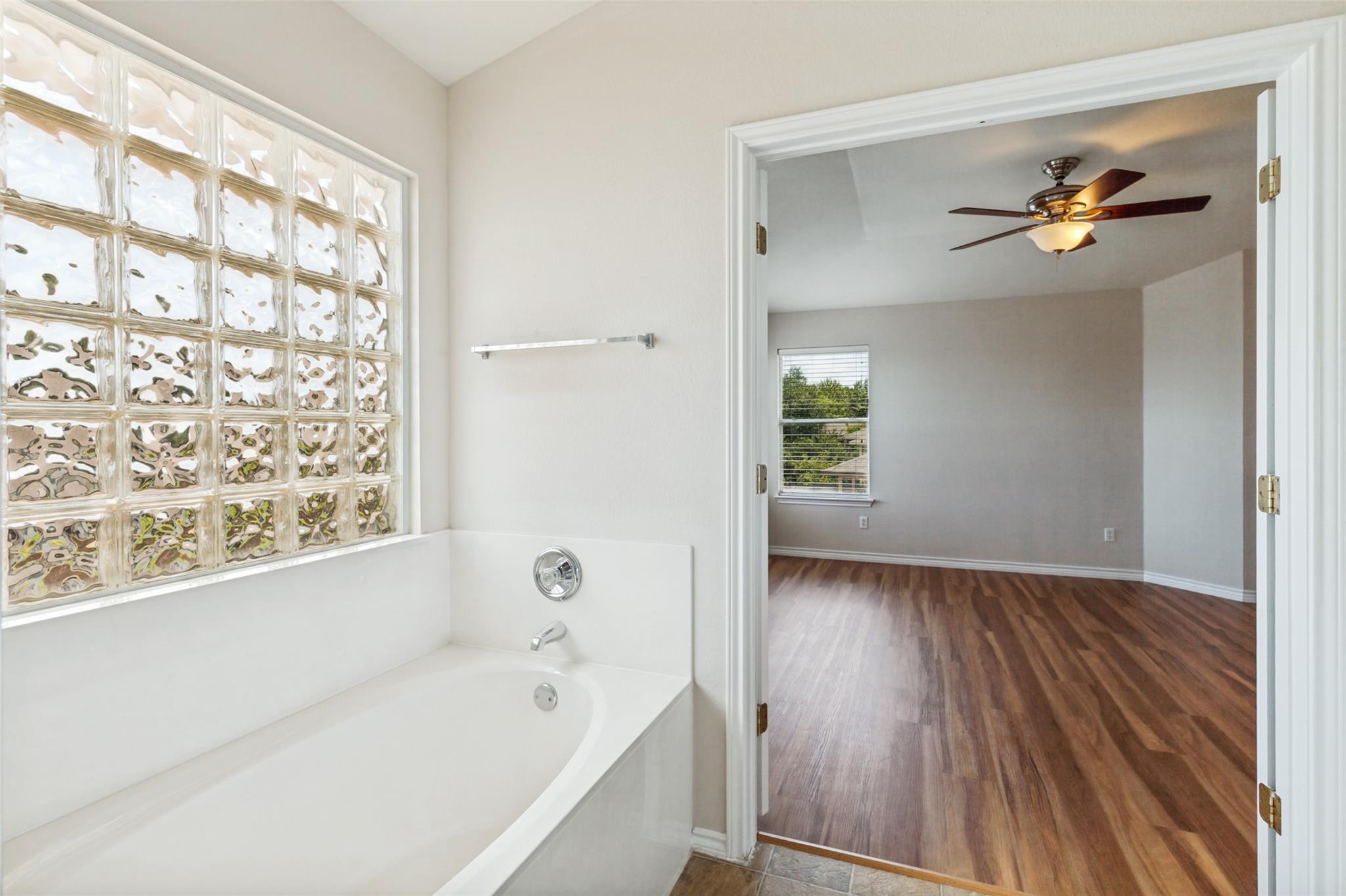 11205 Conchos River Trl Property Photo 24