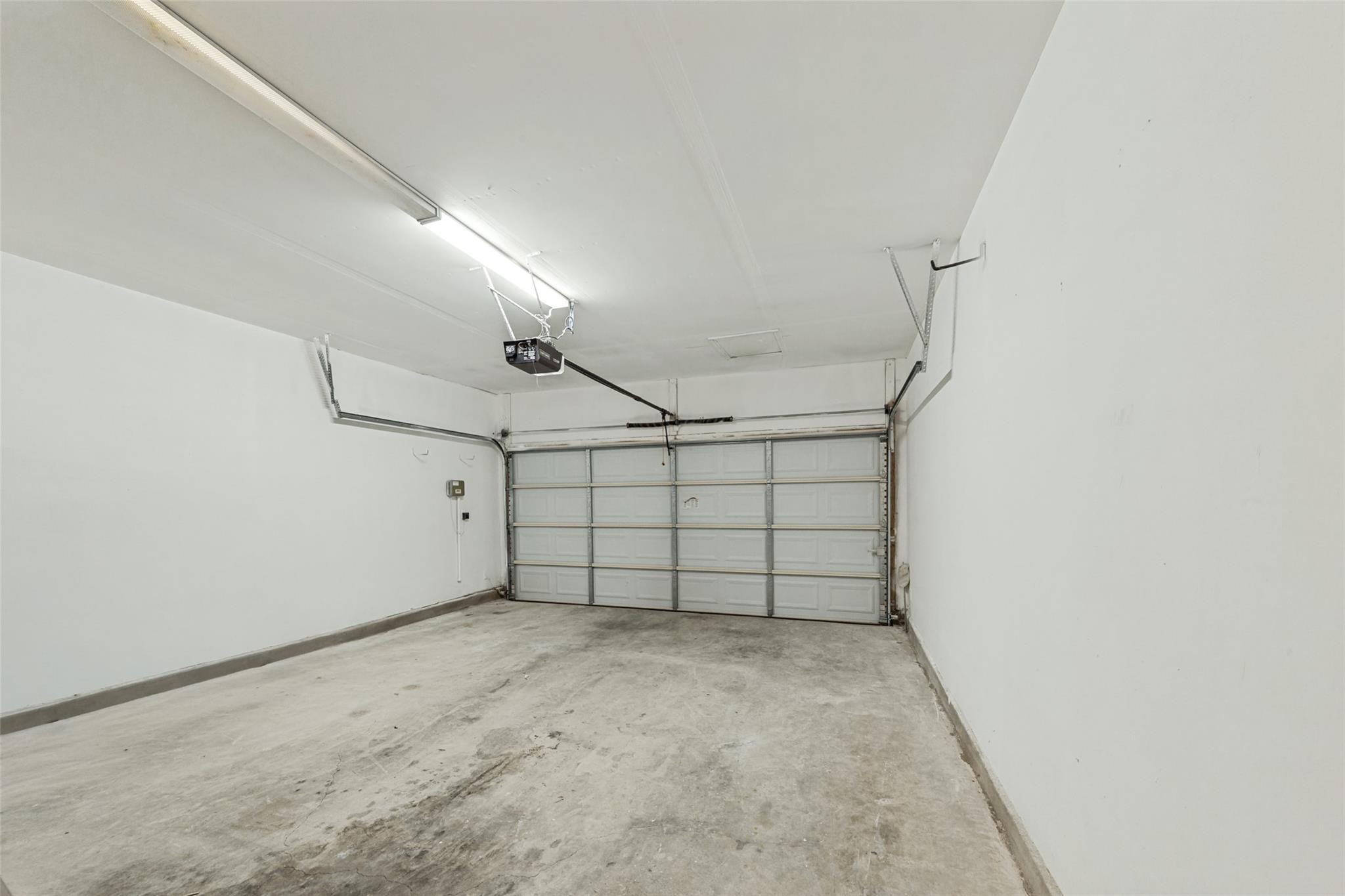 11205 Conchos River Trl Property Photo 27