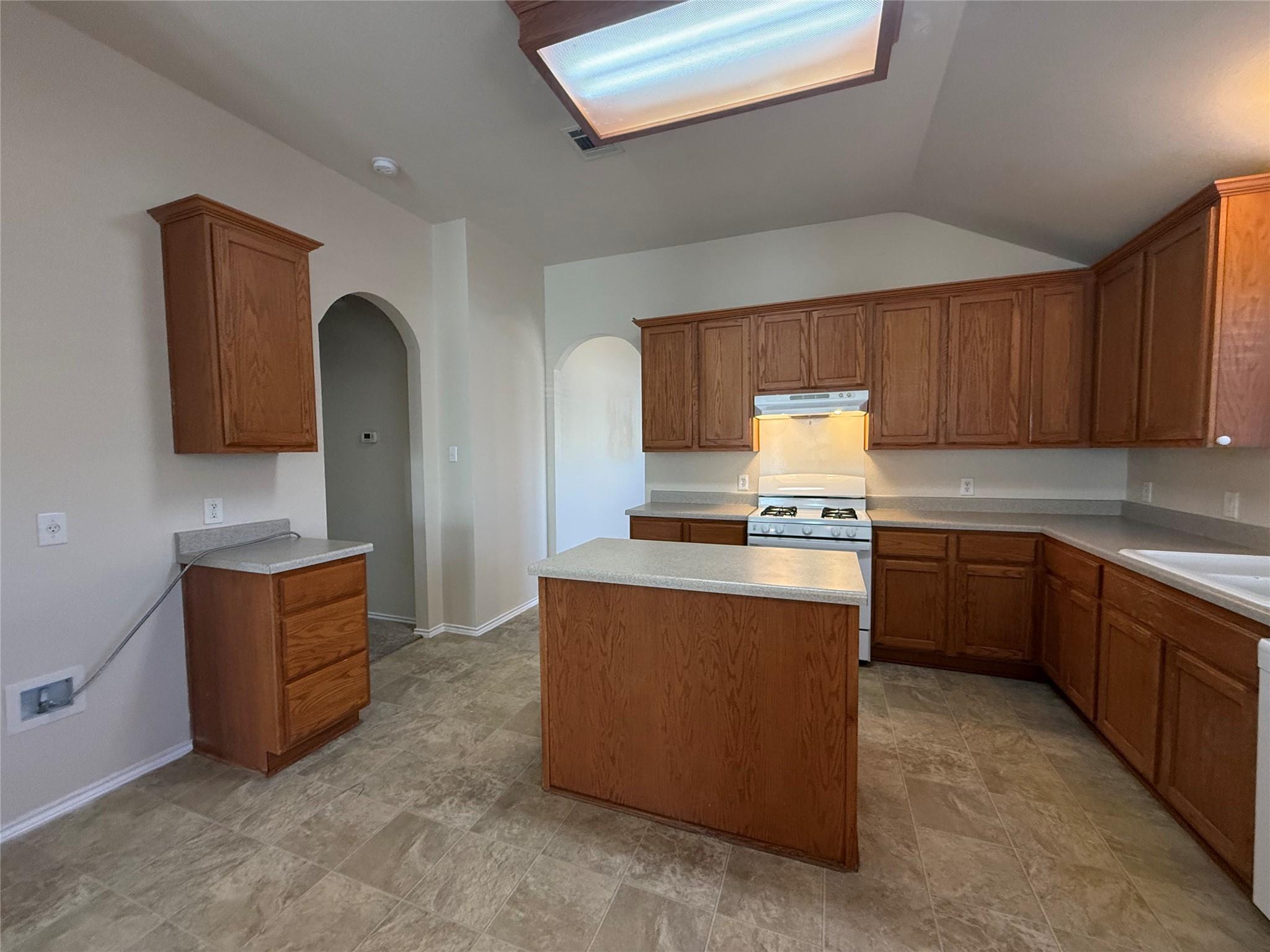 3401 Longhorn Trl Property Photo 4