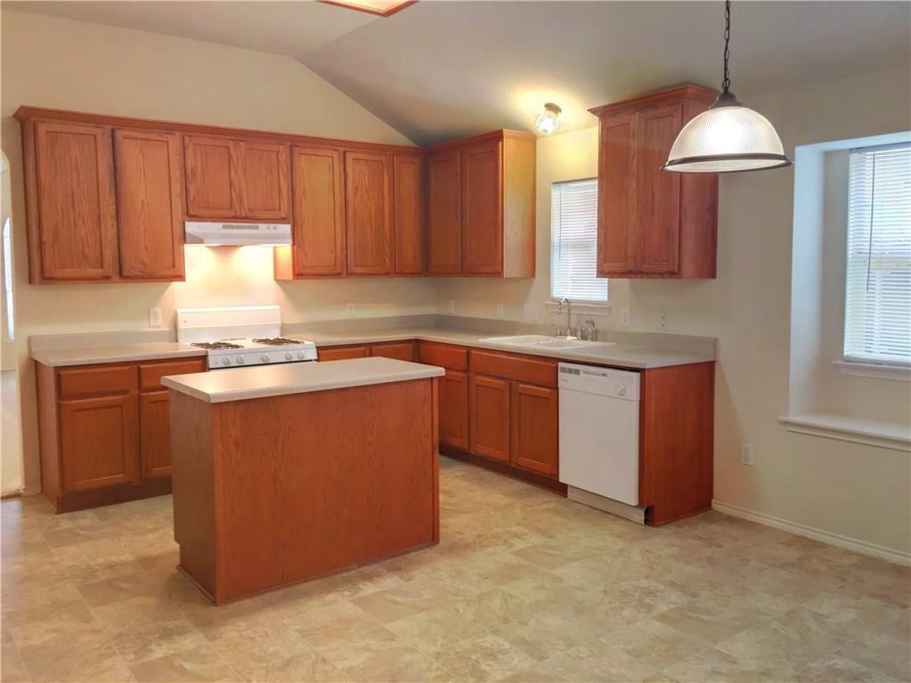 3401 Longhorn Trl Property Photo 5