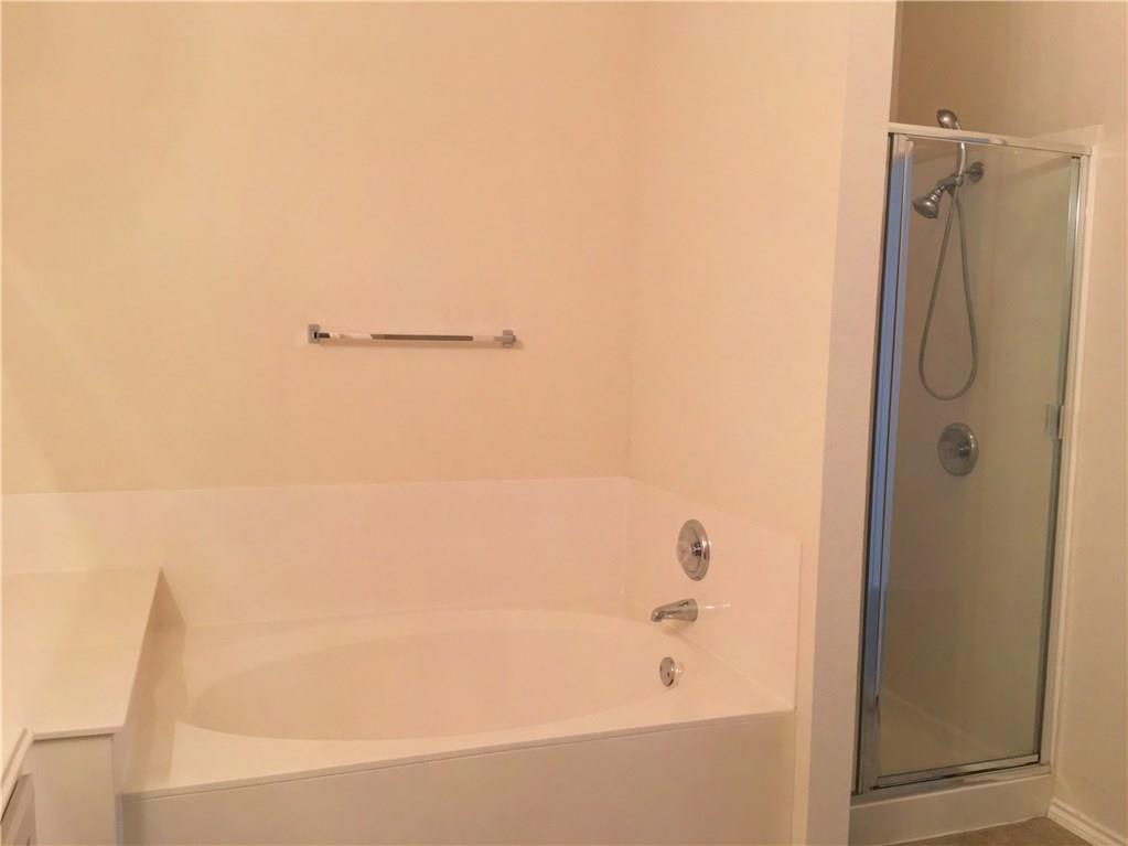 3401 Longhorn Trl Property Photo 9