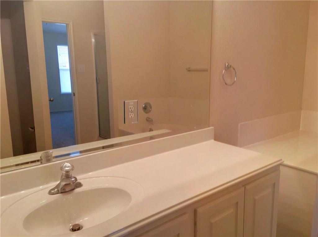 3401 Longhorn Trl Property Photo 10