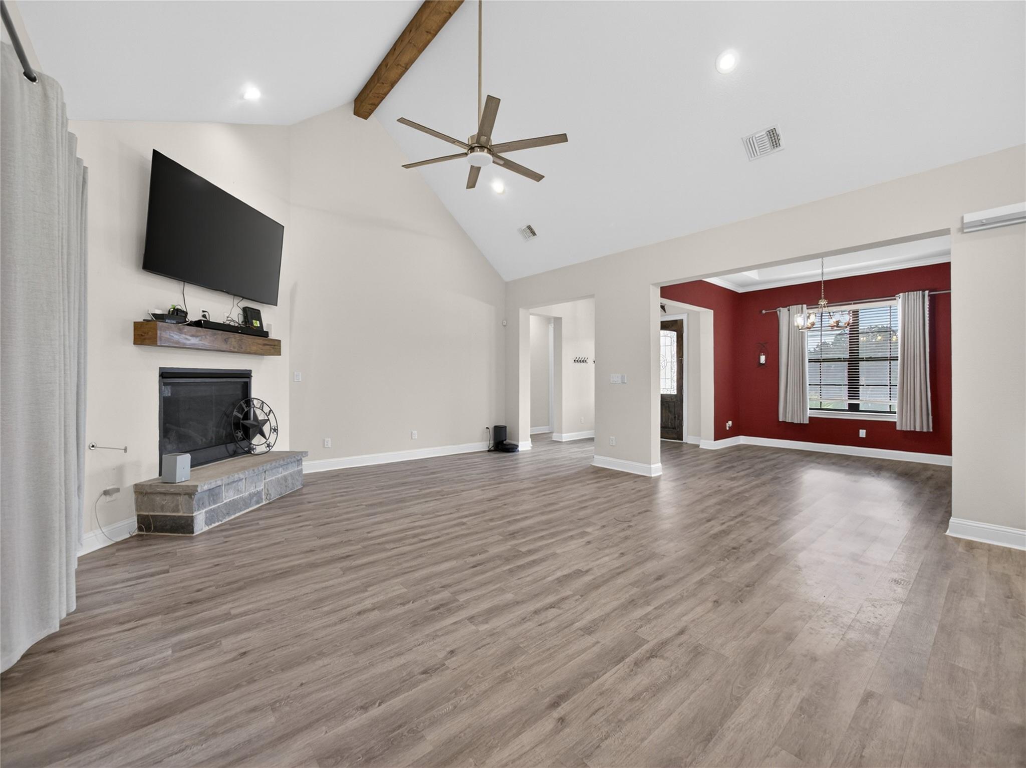 18107 Forrest Dr Property Photo 7