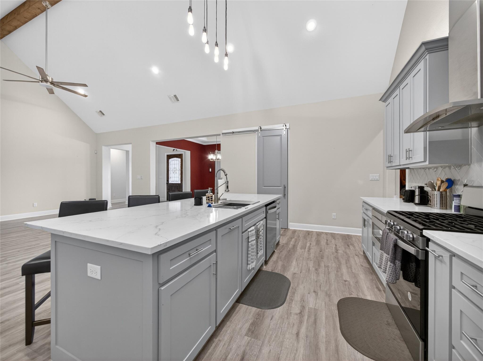 18107 Forrest Dr Property Photo 11
