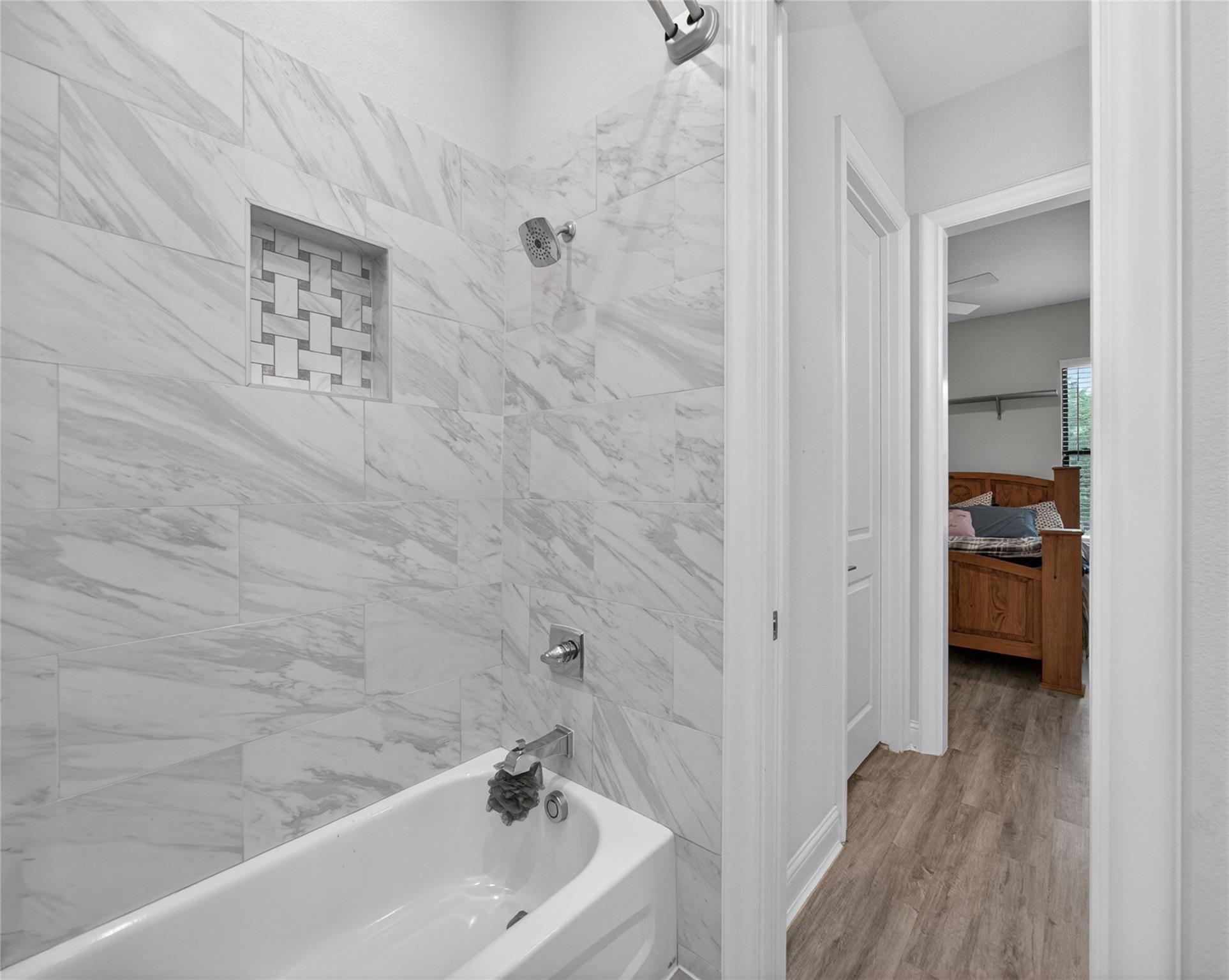 18107 Forrest Dr Property Photo 22