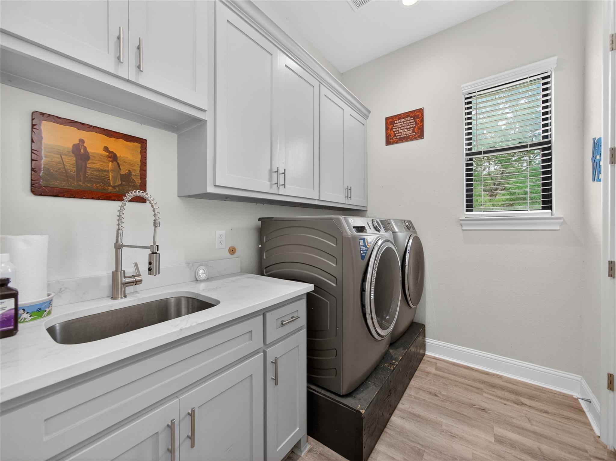 18107 Forrest Dr Property Photo 29
