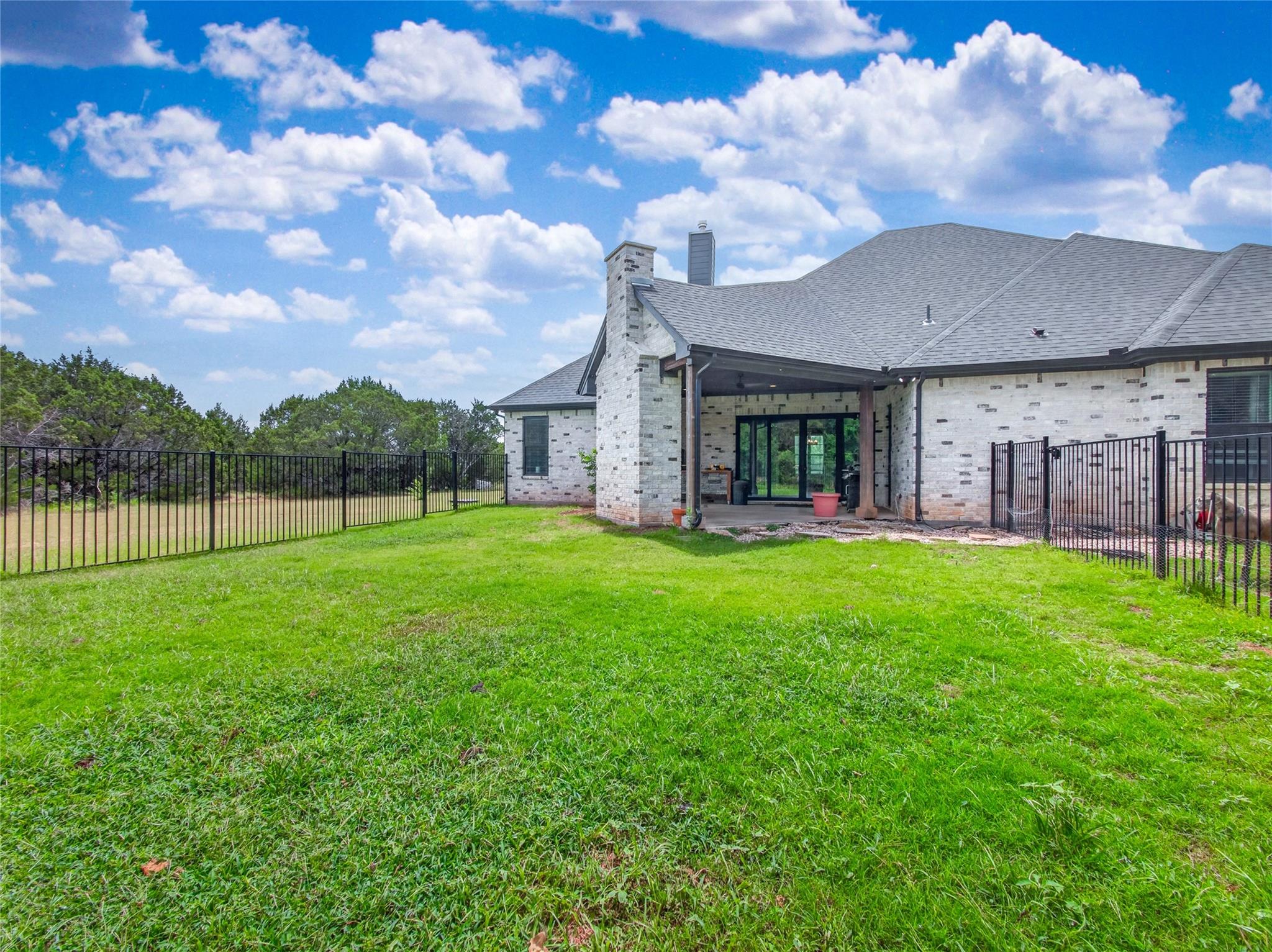 18107 Forrest Dr Property Photo 33