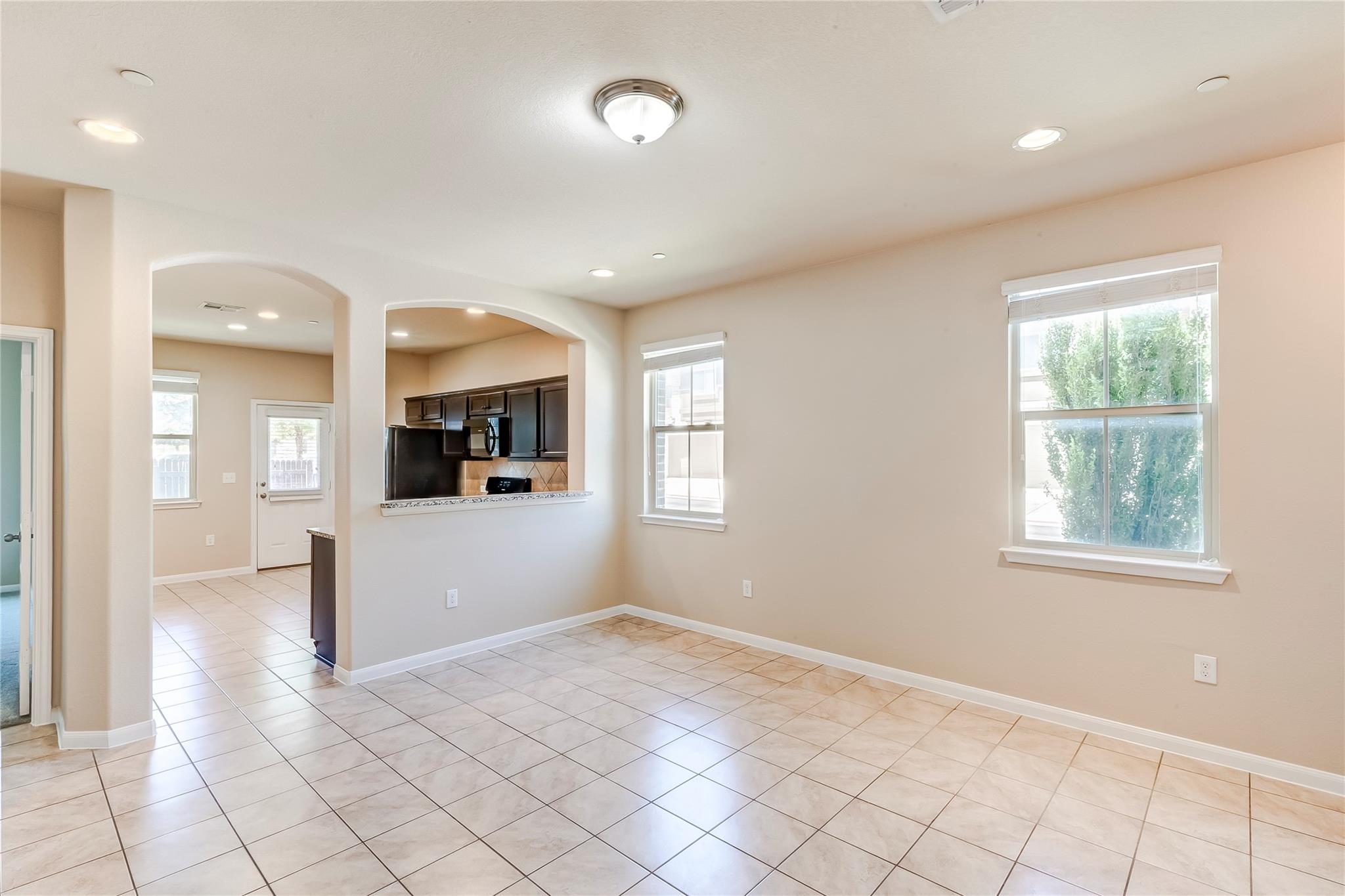 2880 Donnell Dr #1704 Property Photo 8