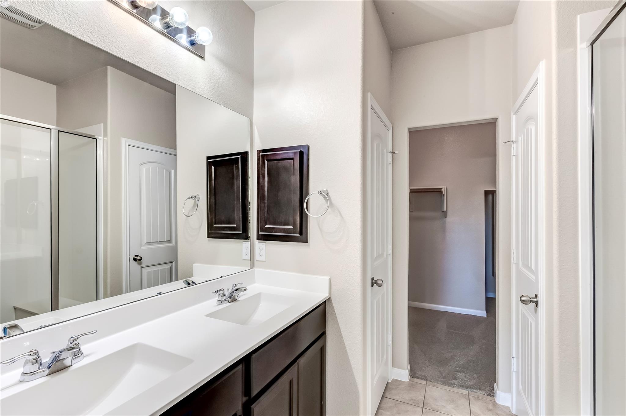 2880 Donnell Dr #1704 Property Photo 19