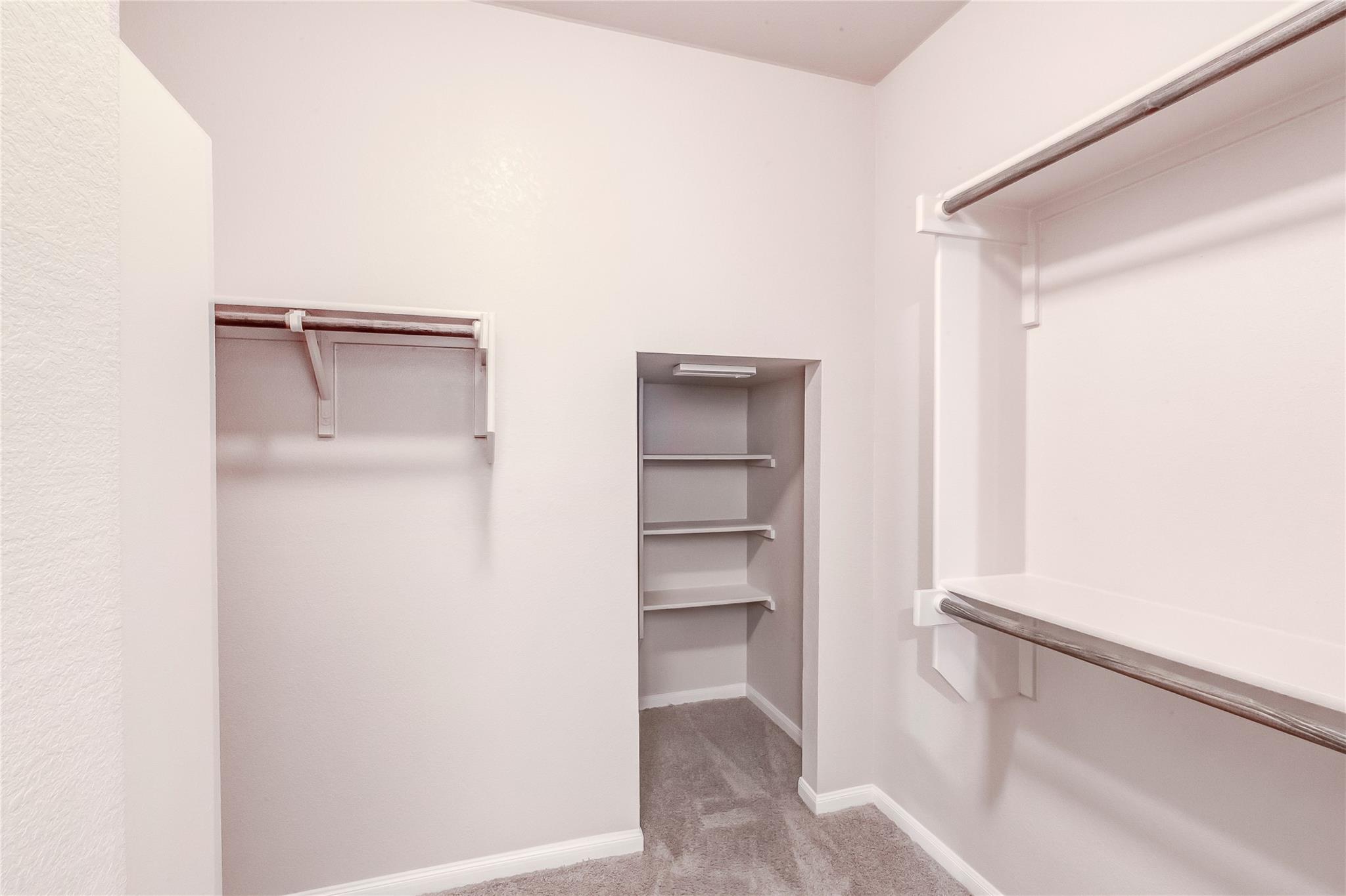 2880 Donnell Dr #1704 Property Photo 21