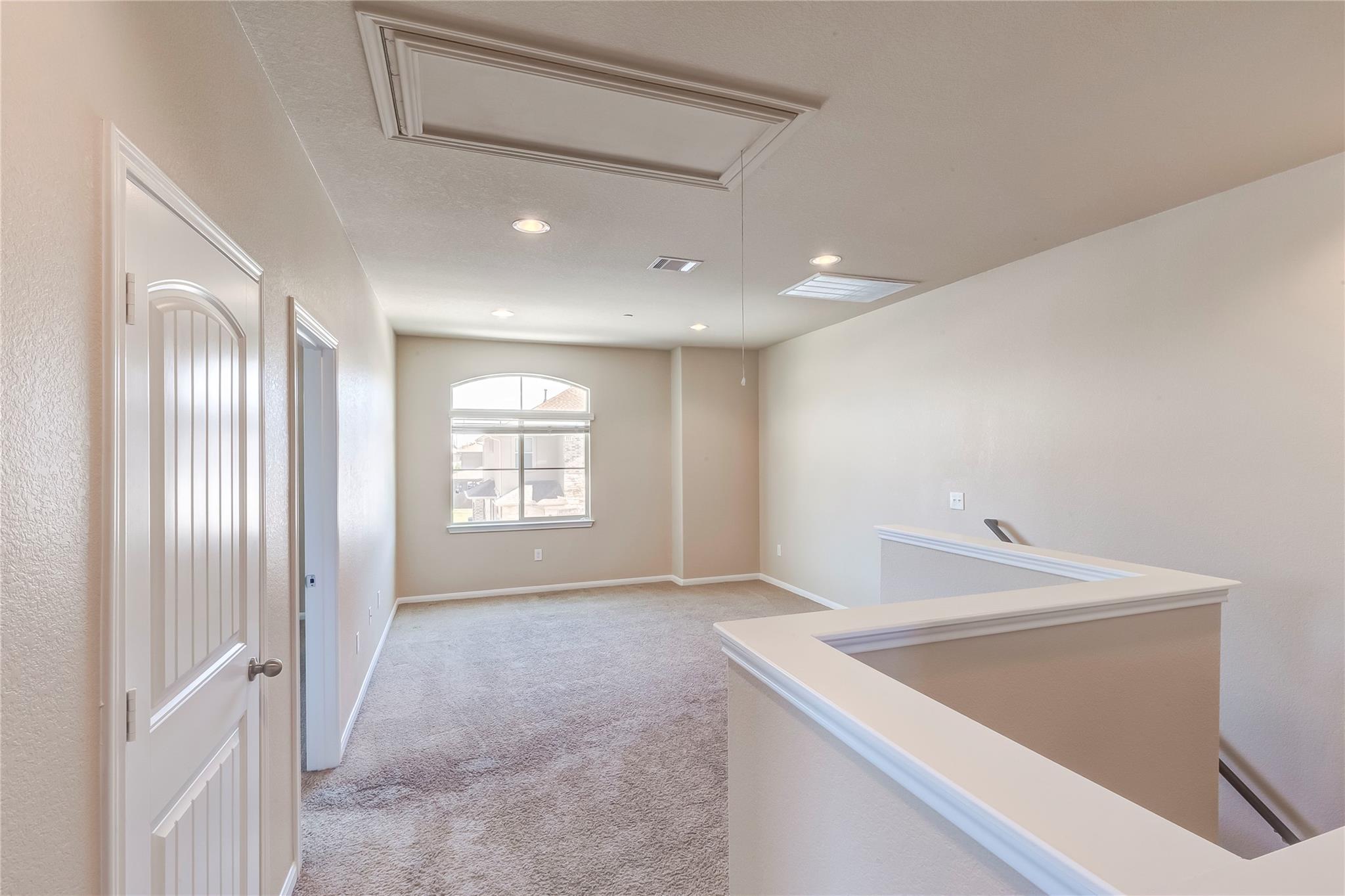 2880 Donnell Dr #1704 Property Photo 22