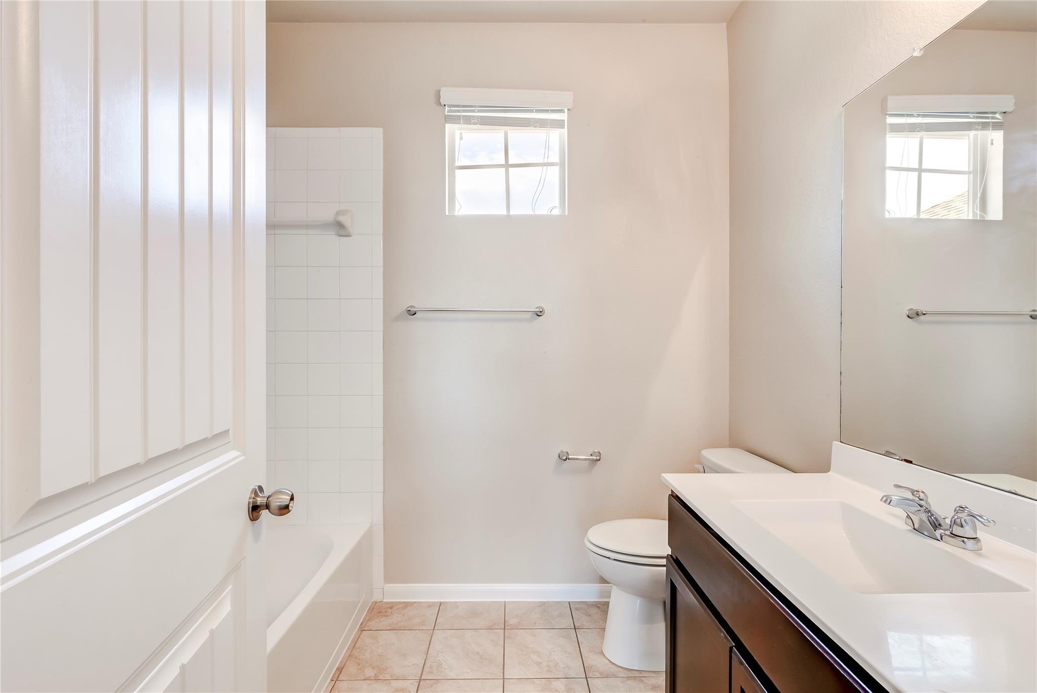 2880 Donnell Dr #1704 Property Photo 25