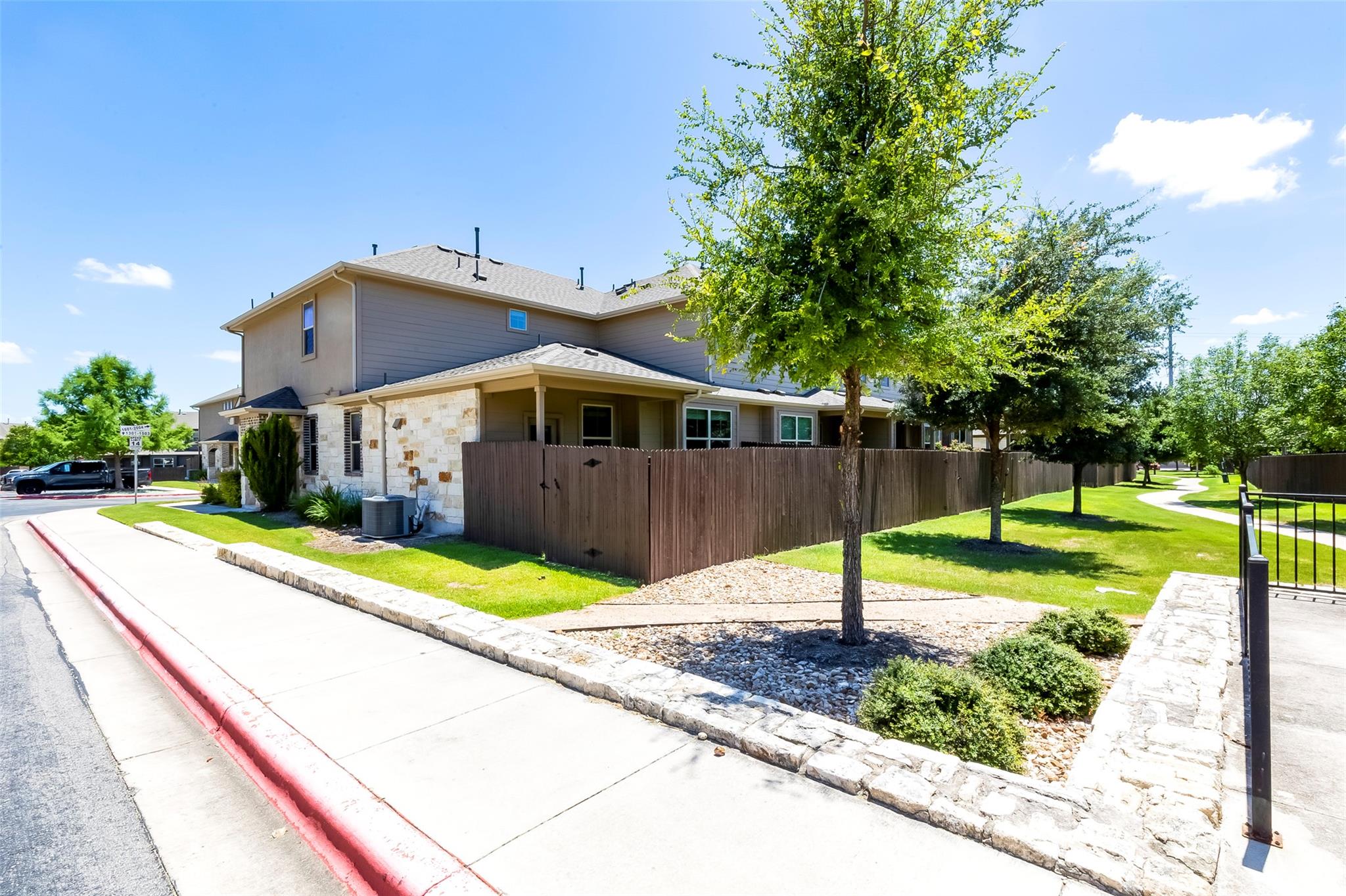 2880 Donnell Dr #1704 Property Photo 29