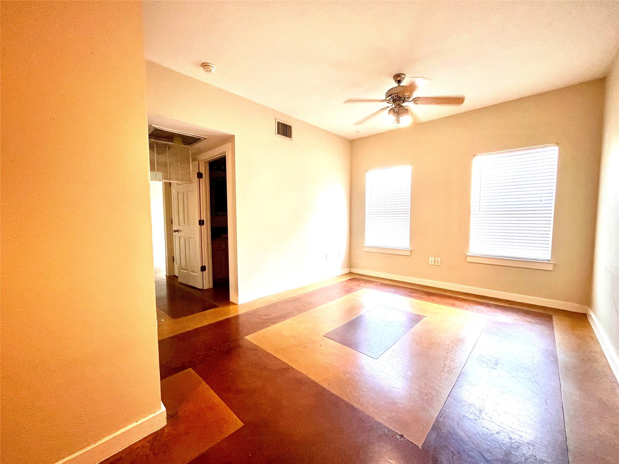 2106 Cullen Ave #112 Property Photo 2