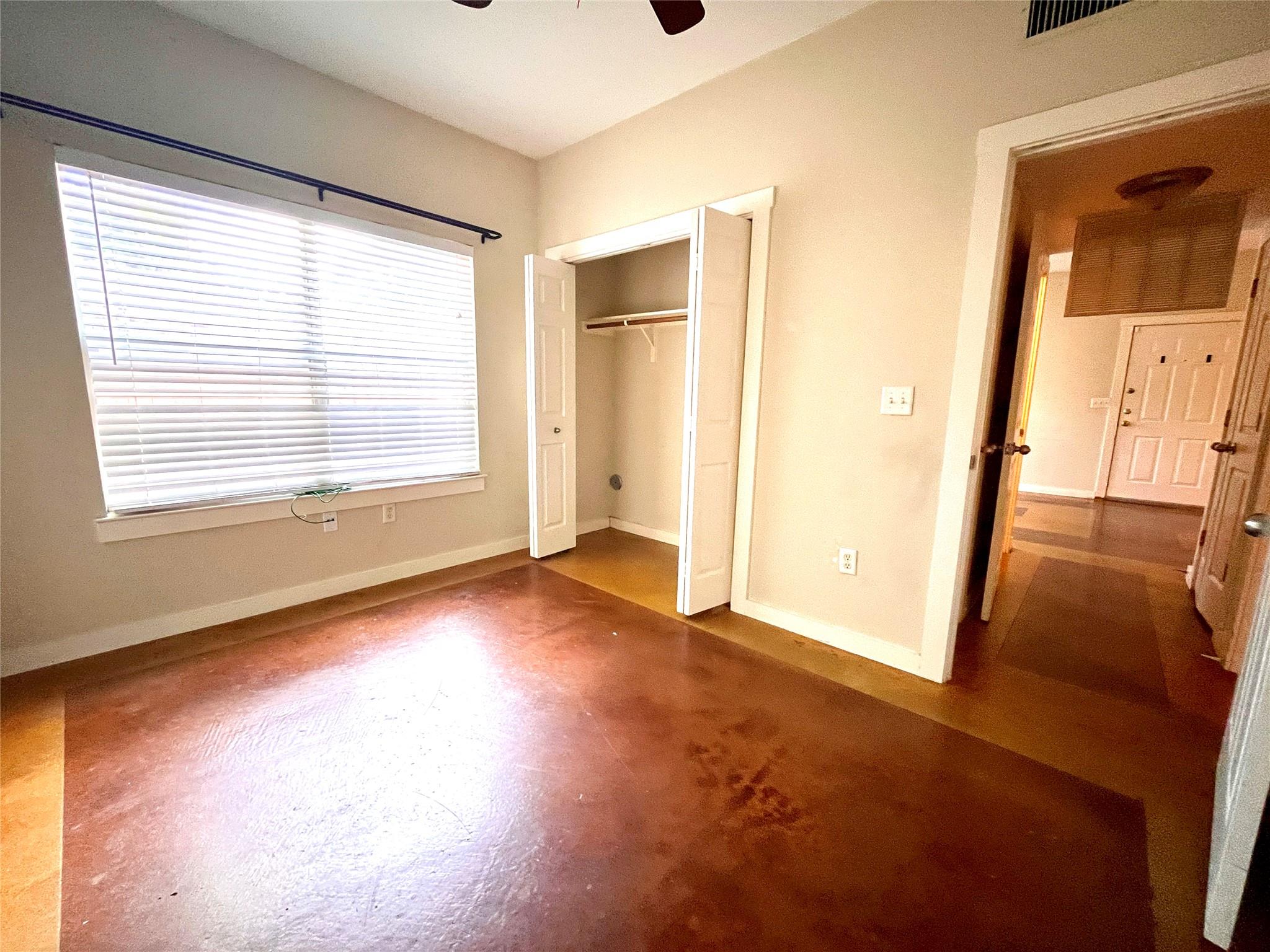 2106 Cullen Ave #112 Property Photo 9