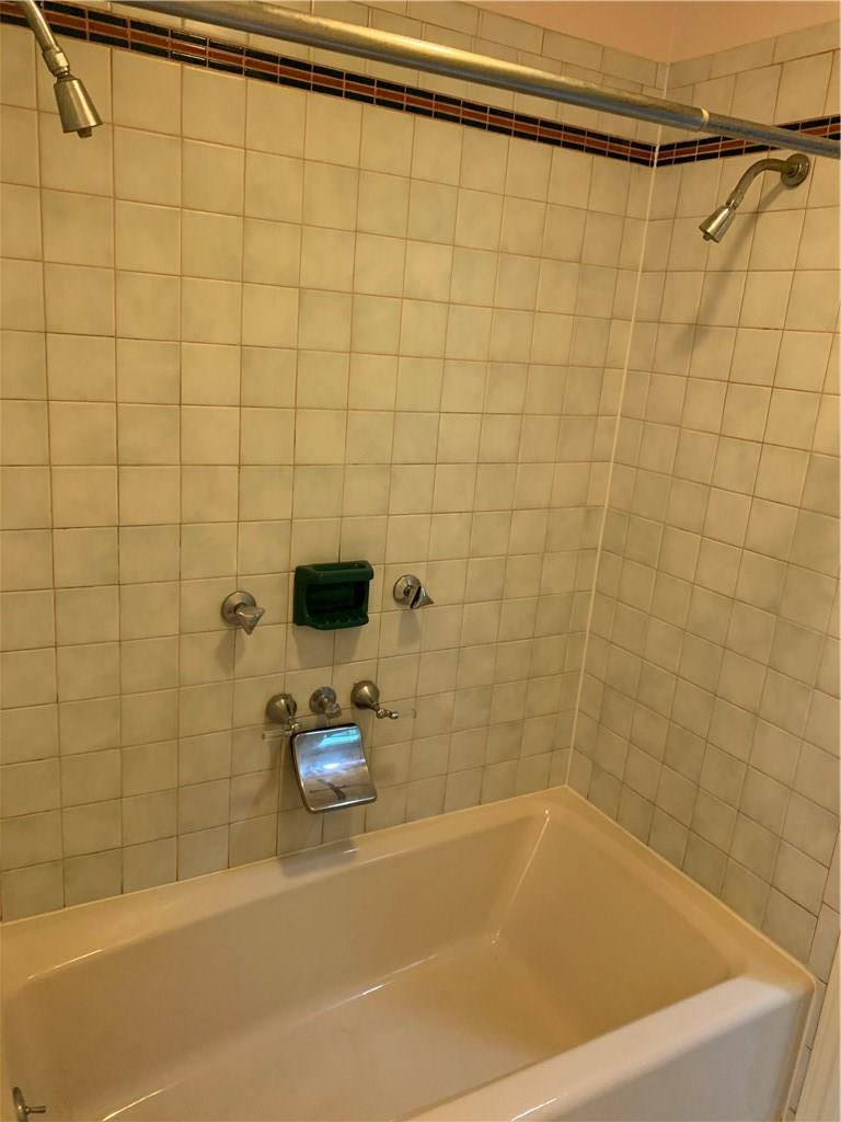 4428 Gillis St Property Photo 10