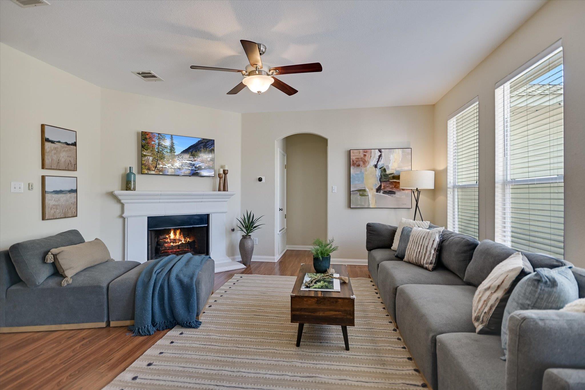587 Shadow Creek Blvd Property Photo 3