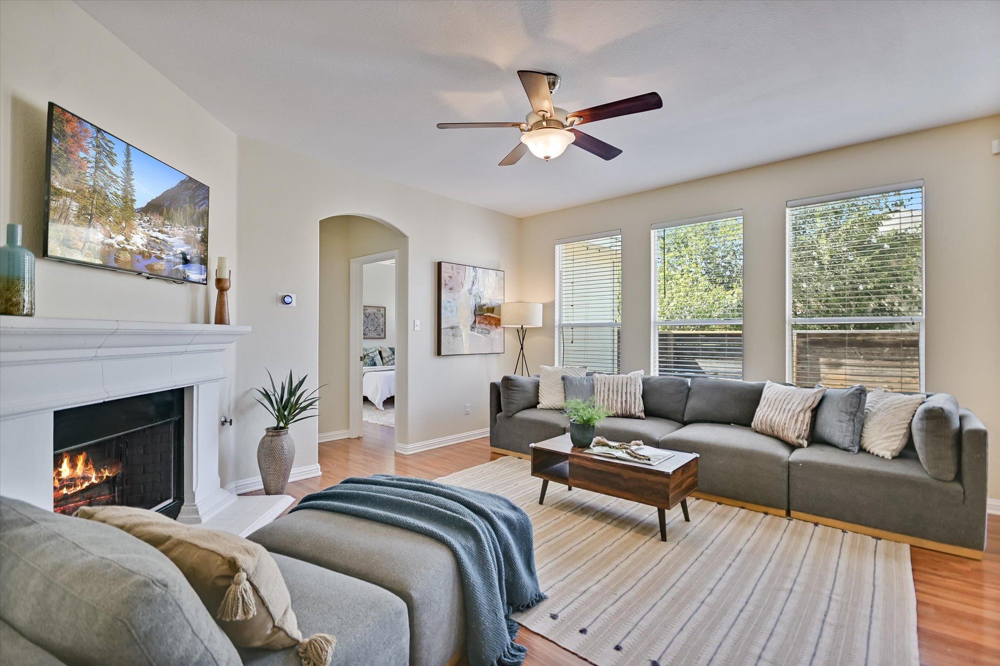 587 Shadow Creek Blvd Property Photo 4
