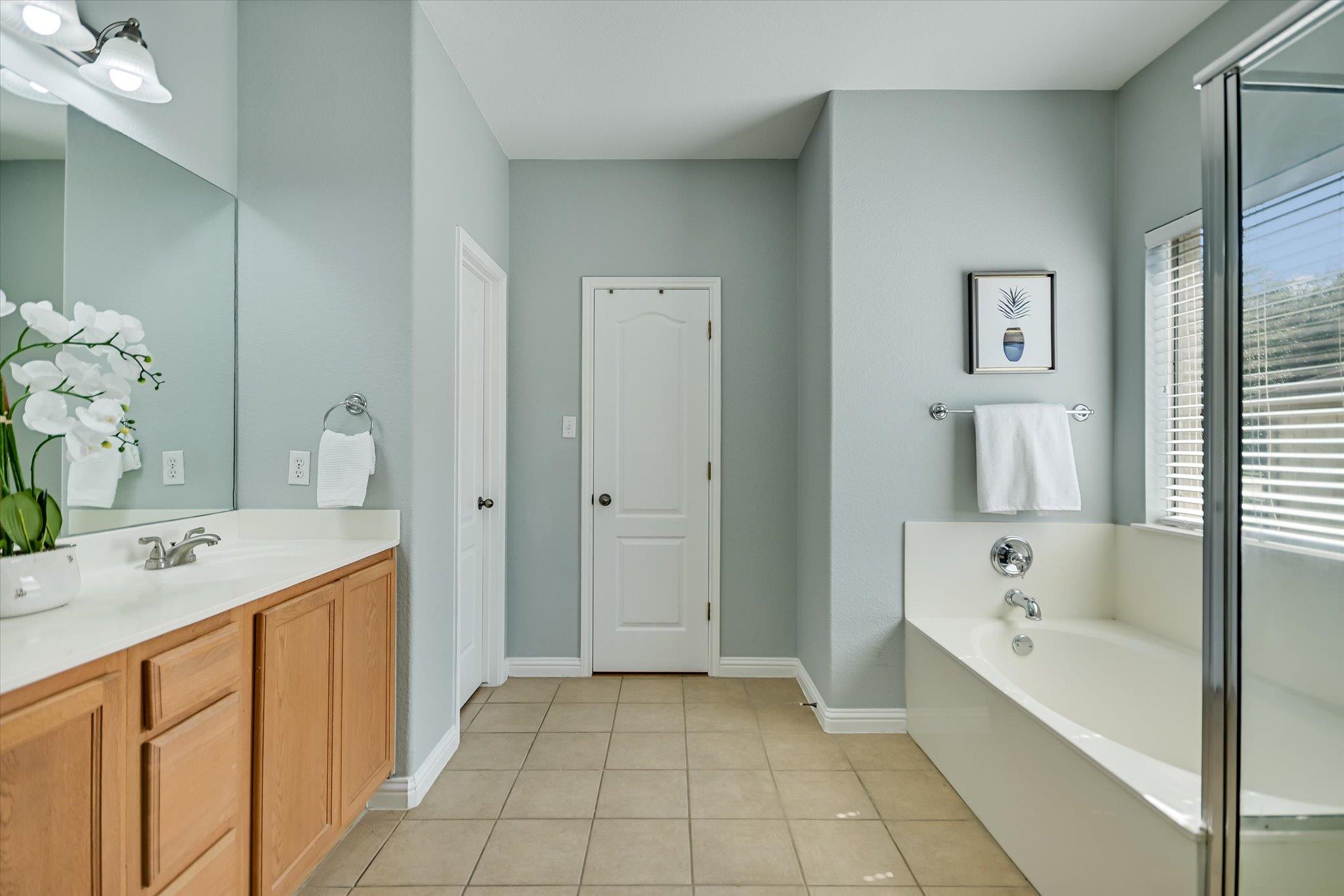 587 Shadow Creek Blvd Property Photo 10