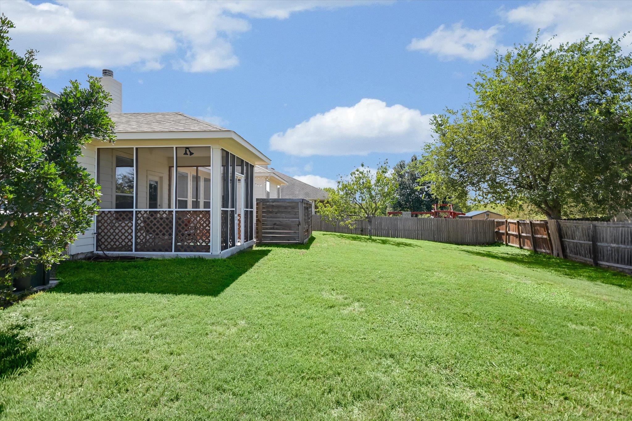 587 Shadow Creek Blvd Property Photo 17