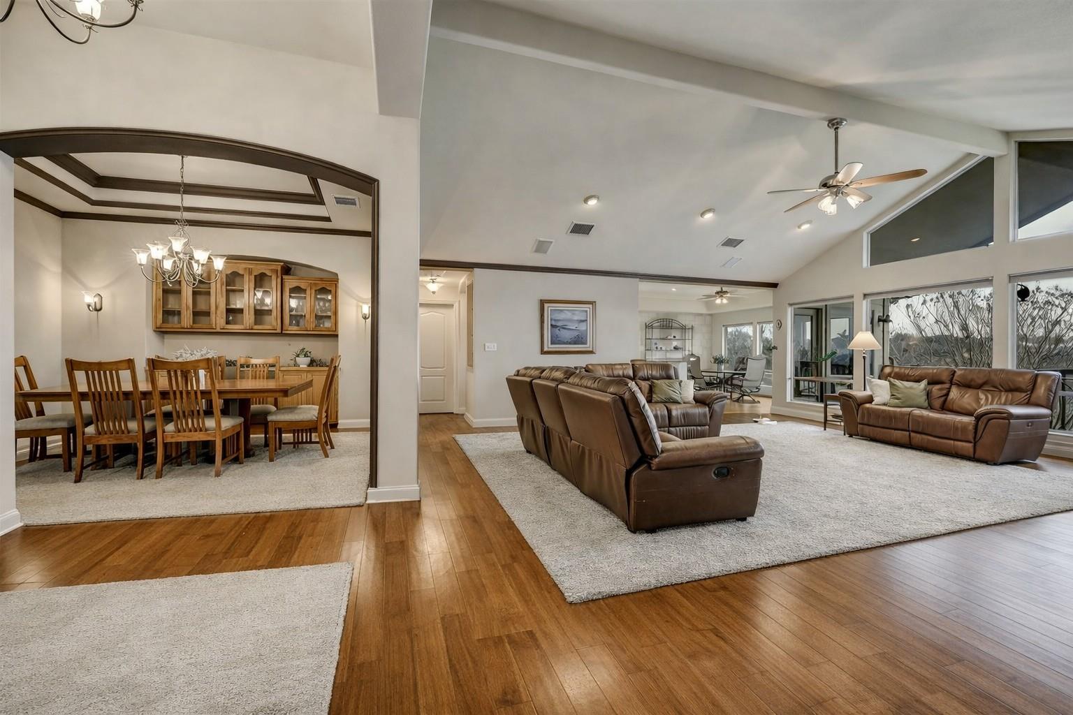20711 Henry Ave Property Photo 1