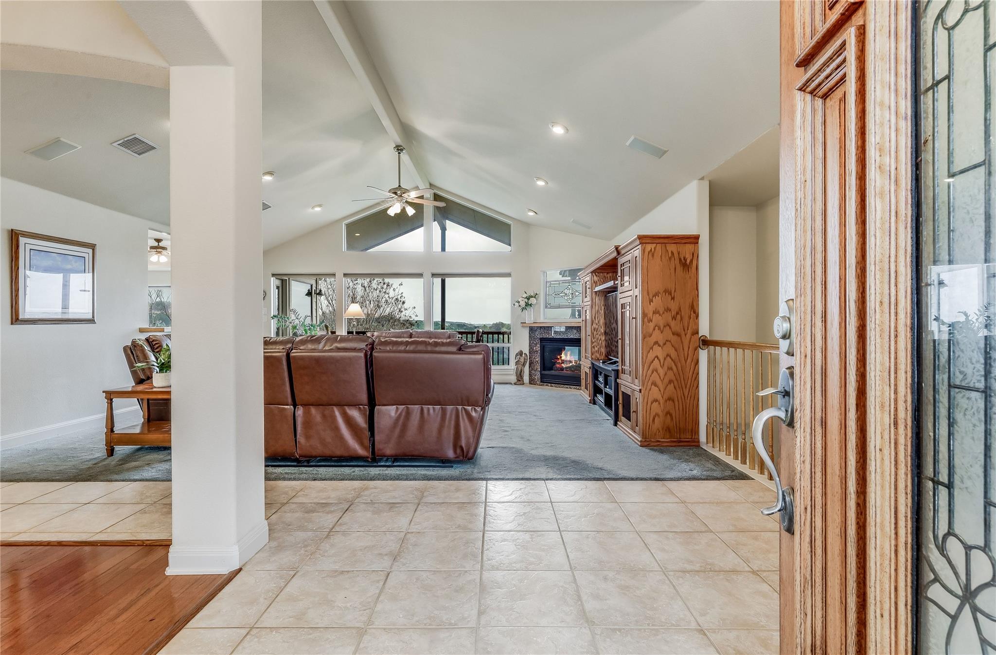 20711 Henry Ave Property Photo 6