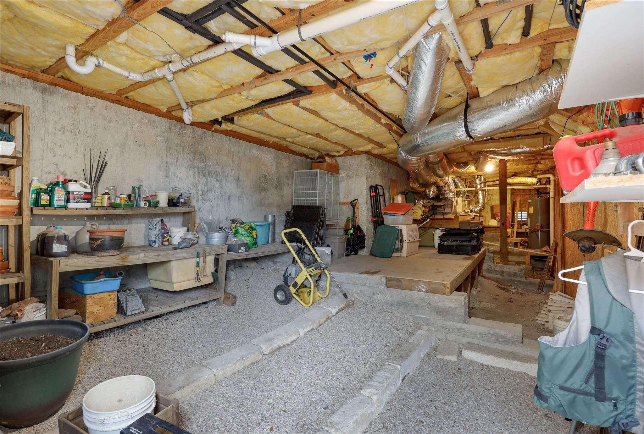 20711 Henry Ave Property Photo 32