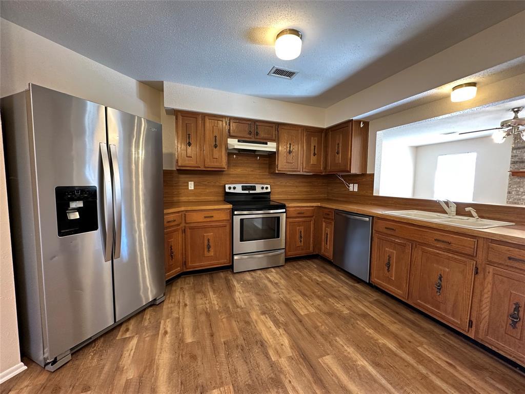 1047 Private Road 3022 None Property Photo 3