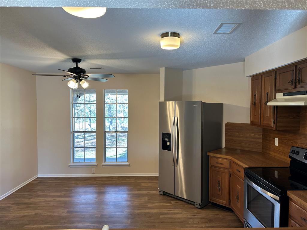 1047 Private Road 3022 None Property Photo 5