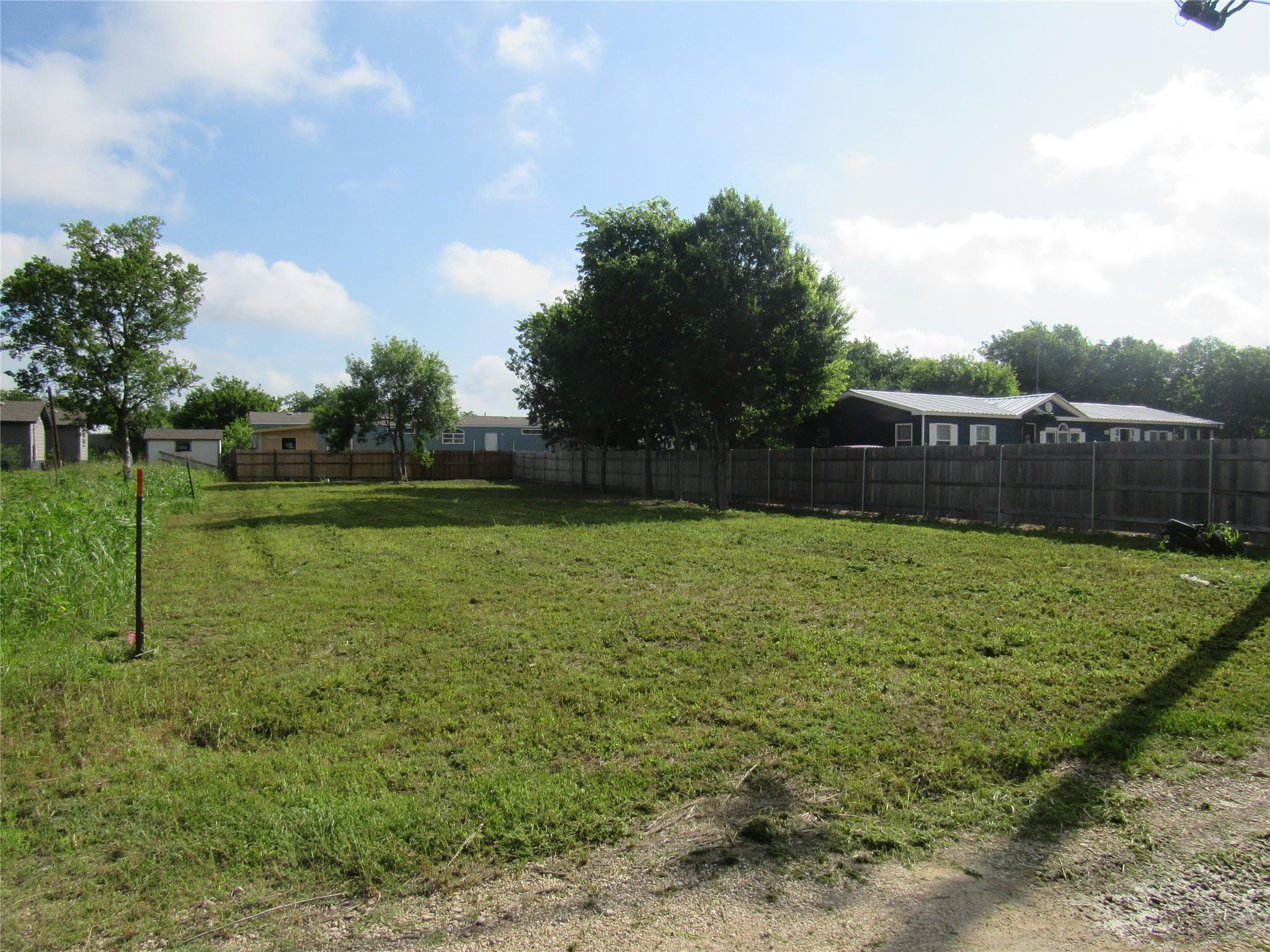 500 Arnold Dr Property Photo 1